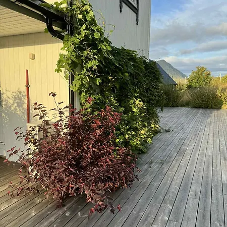 Hébergement de vacances Heritage House In Lofoten With Modern Comfort & Scenic Views *
