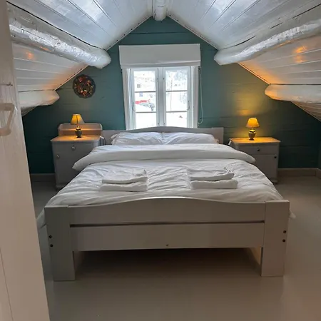 Heritage House In Lofoten With Modern Comfort & Scenic Views Jerstad
