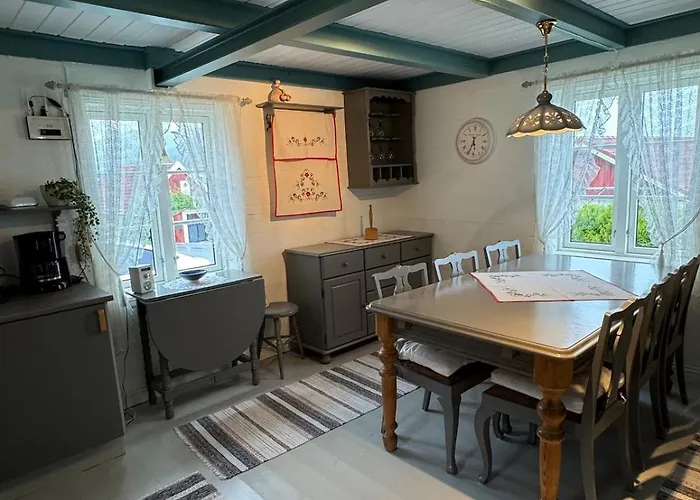 펜션 Traditional In Lofoten - Seaside On A Secluded Street Vestvagoy